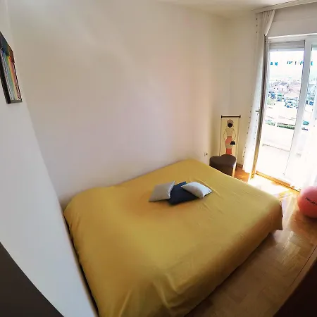 Cozy Near Center